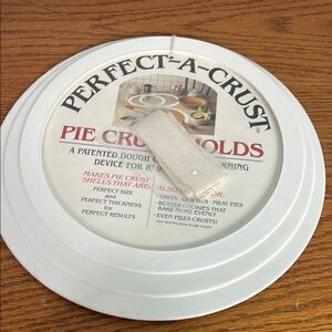 Perfect-A-Crust Pie Crust Molds set of 3 sizes